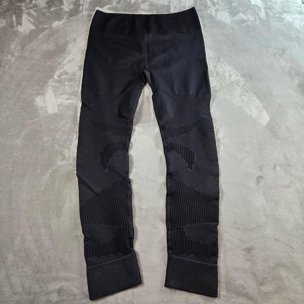 Fabletics Seamless Textured Leggings Women Large Black High Waisted Yoga Workout